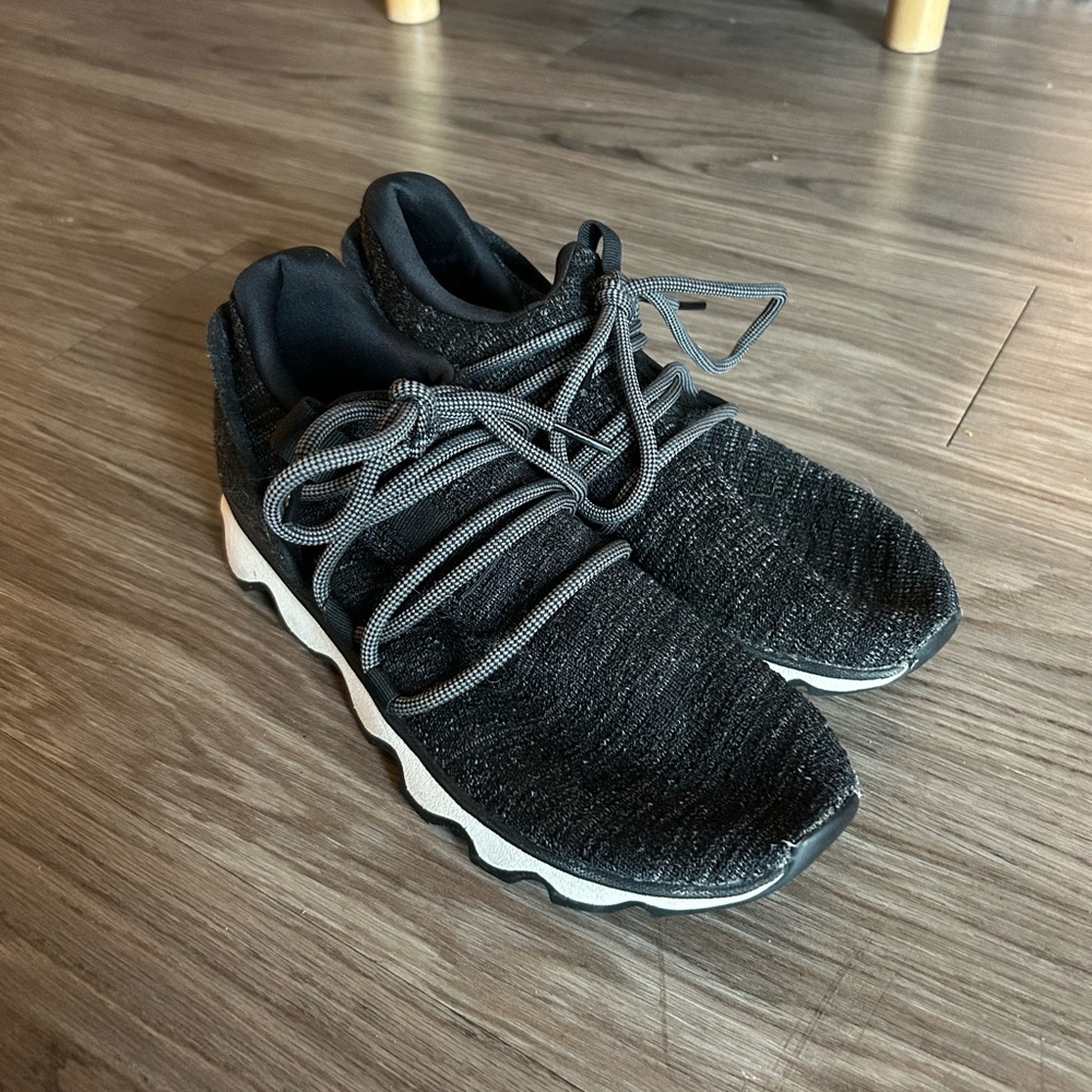 Sorel Black and Gray Kinetic Lace Sneakers
